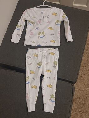 Little English Kids White Tropical Print Pajama Set